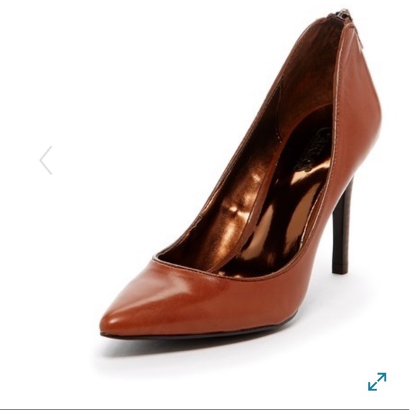 Carlos Santana Shoes - Brown pump